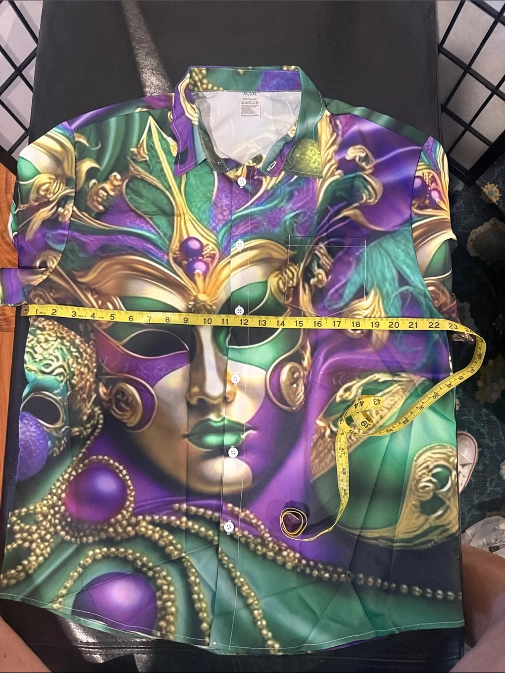 Men’s Green & Purple Mardi Gras Print Button-Up Top